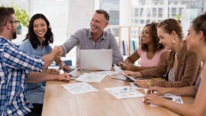 How to Build a Winning Outsourcing Strategy in 2025