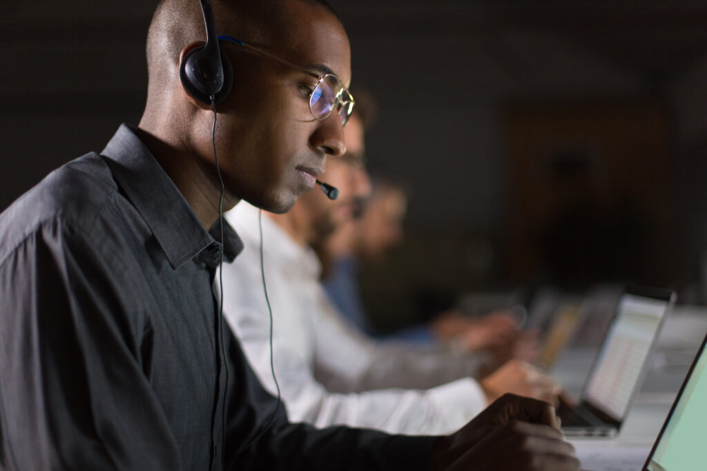 Support operator working through a technical service workflow